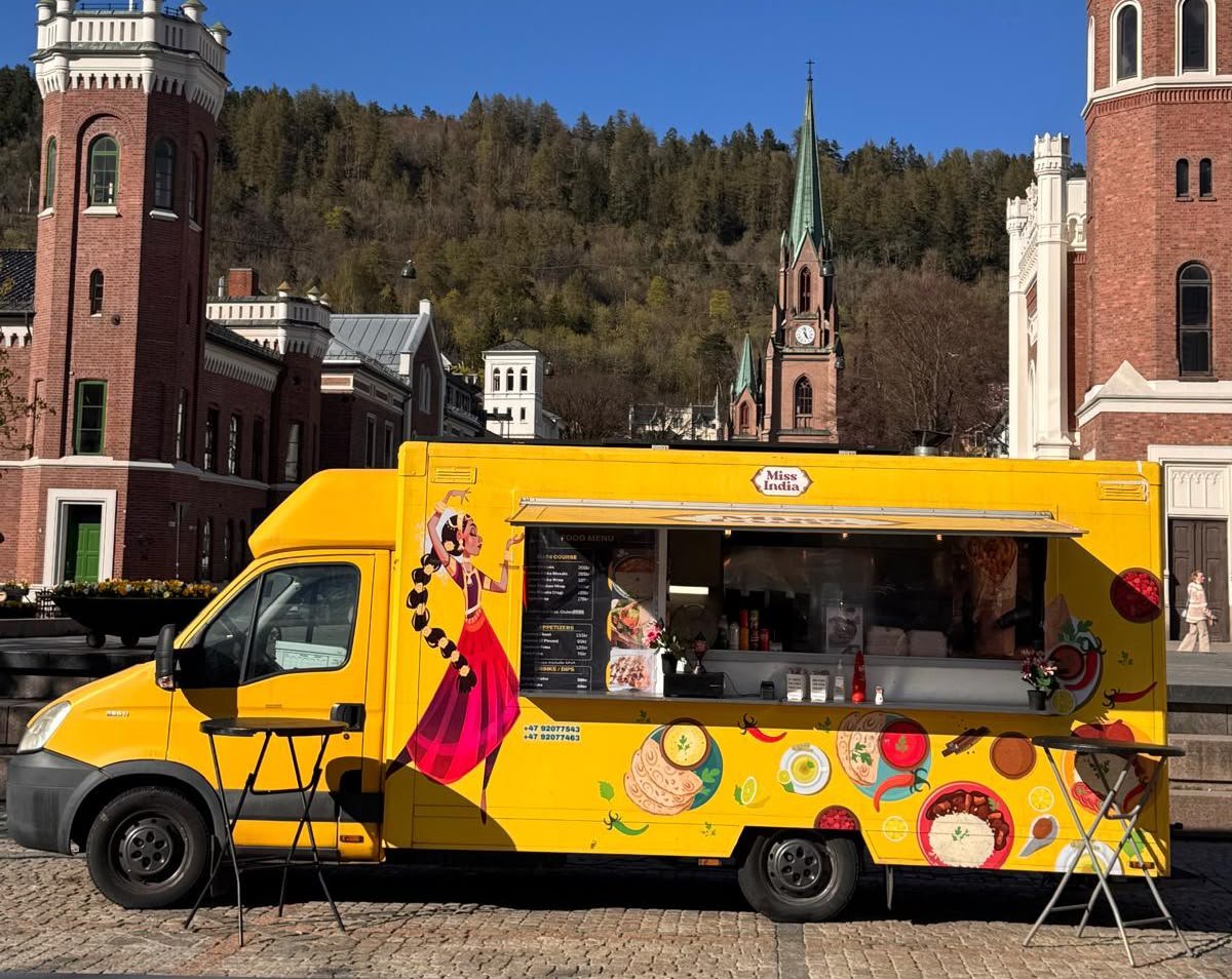 The Miss India Oslo food truck parked in Oslo city centre